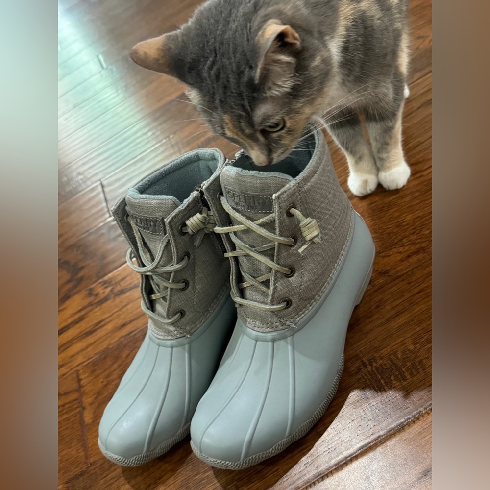 Sperry Saltwater Canvas Water-proof Mid Duck Boots
